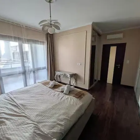 Before Making A Request, Read My Host Profile At Bottom Of Page # Gieldowa Penthouse Διαμέρισμα Βαρσοβία