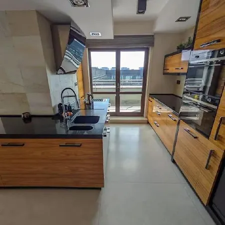 Διαμέρισμα Before Making A Request, Read My Host Profile At Bottom Of Page # Gieldowa Penthouse *