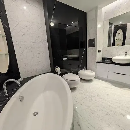 Before Making A Request, Read My Host Profile At Bottom Of Page # Gieldowa Penthouse